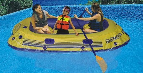Portable 3 Person 0.45mm PVC Inflatable Boat With Paddle On Lake